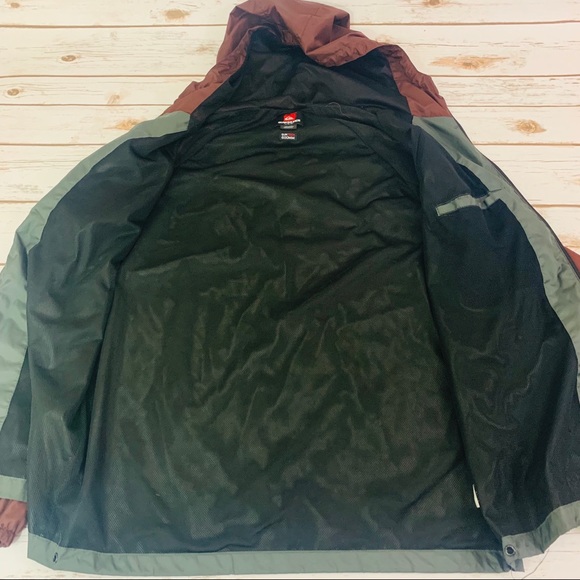 Quiksilver light rain jacket windbreaker size L - Picture 3 of 5